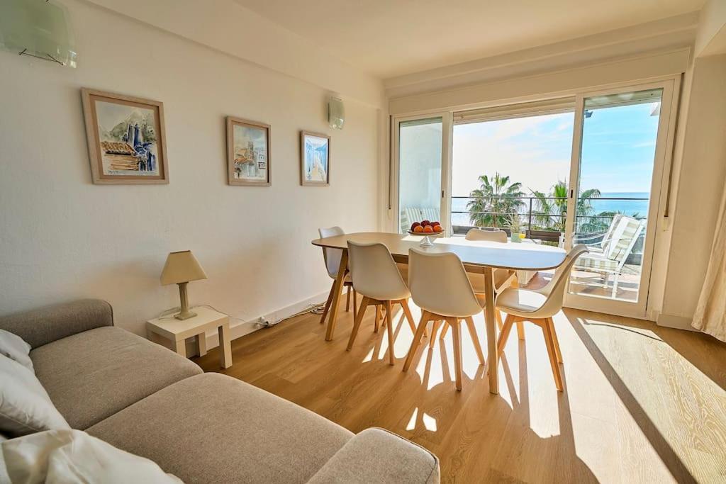 Front Sea Line Experience Apartment Фуeнхирола Екстериор снимка